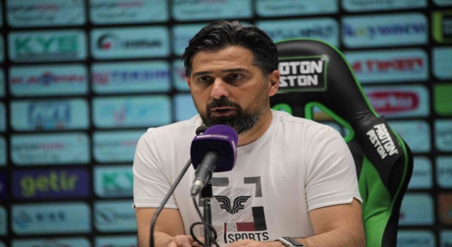 İlhan Palut: “Maalesef çok kritik bir mağlubiyet aldık”