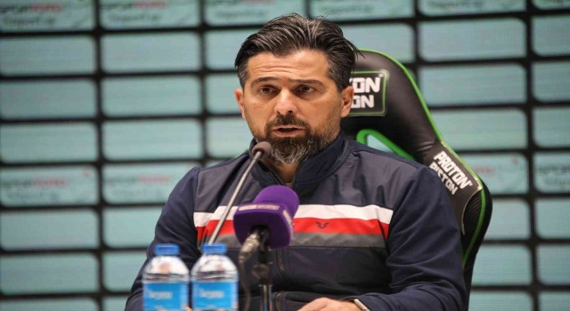 İlhan Palut: Rizespor mağlubiyeti sonrası takımın verdiği reaksiyondan memnunum