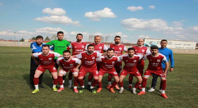 İlk yarı 6 gol yiyen Gölpazarı Belediyespor ikinci yarı maça çıkmadı