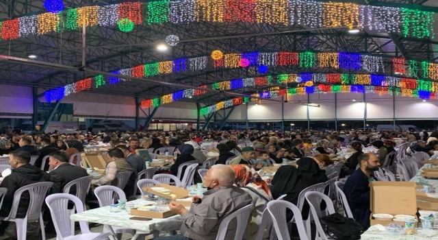 İnönüde 3 bin vatandaş iftar programında buluştu