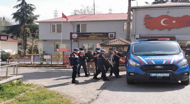 İnşaattan 150 bin TLlik kablo çalan hırsızlar tutuklandı