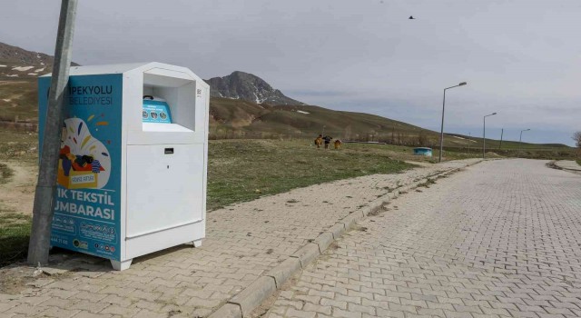 İpekyolu Belediyesinden “Giyilmeyen Kıyafetler Kumbaraya” projesi