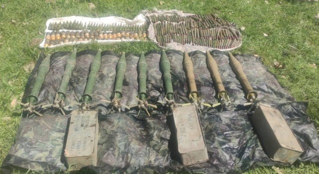 Irakın kuzeyinde terör örgütü PKKya ait çok sayıda mühimmat ele geçirildi