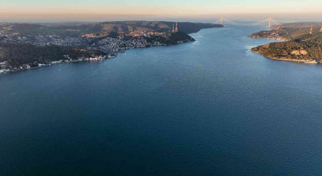 İstanbul Boğazında gönüllü temizlik: Su altı dronu kirliliğin boyutunu görüntüledi