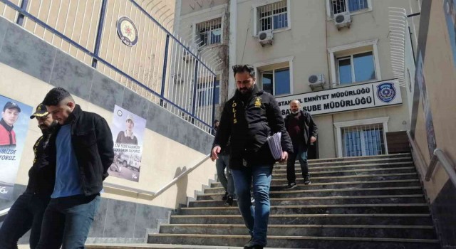 İstanbulda 14 ev soyan hırsızlar yakalandı