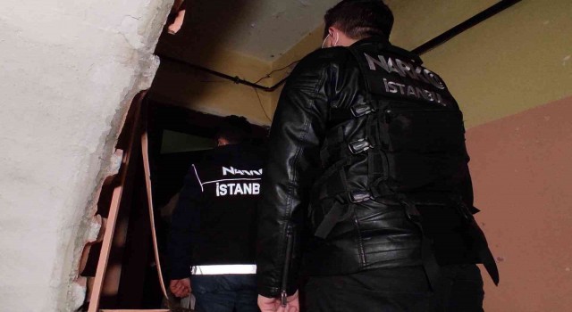 İstanbulda şafak vakti narkotik operasyonu