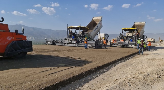 İzmir ile Denizliyi yakınlaştıracak Türkiyenin en modern otoyolu 2023te hizmete girecek