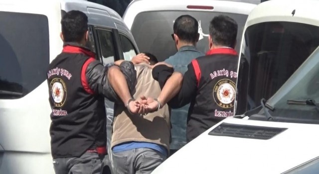 İzmirde eski karısını boğarak öldüren zanlı tutuklandı