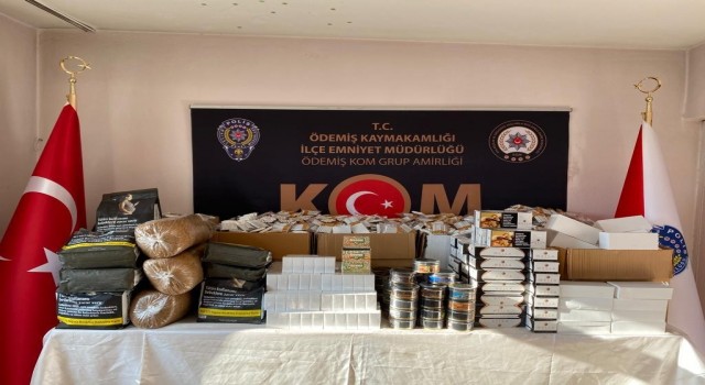 İzmirde polisten kaçak sigaraya geçit yok
