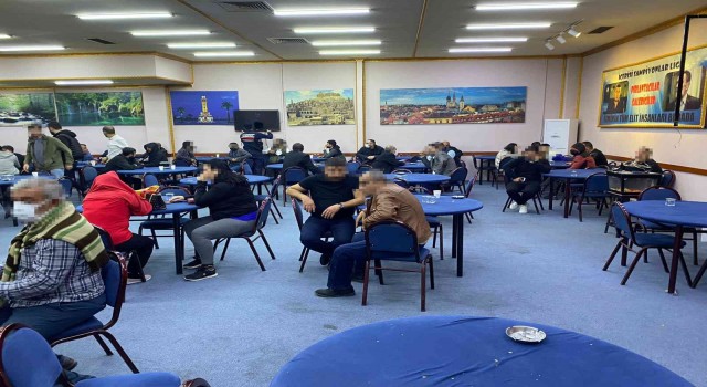 İzmirdeki ‘Kolpaçino kumarhanesine yine baskın