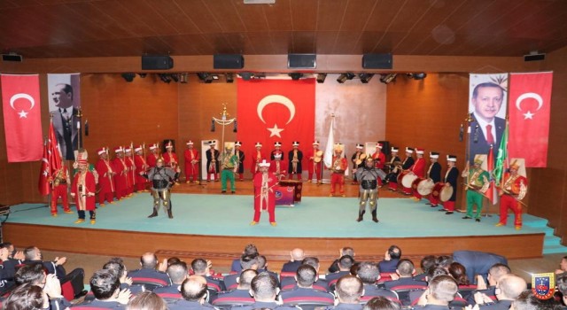 Jandarma mehteranı, Türk Polis Teşkilatının 177nci yaşını konserle kutladı