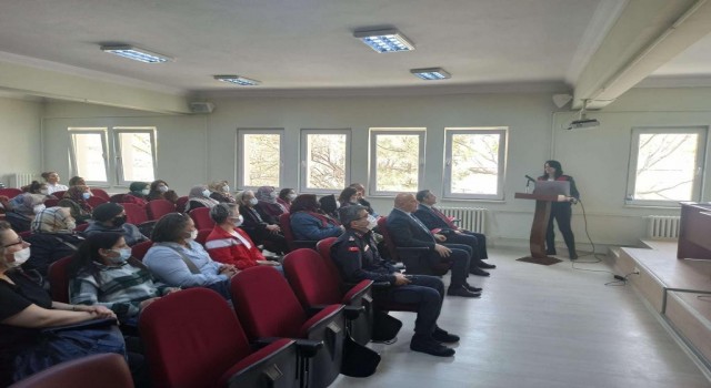 Jandarmadan “En İyi Narkotik Polisi Anne” eğitimi