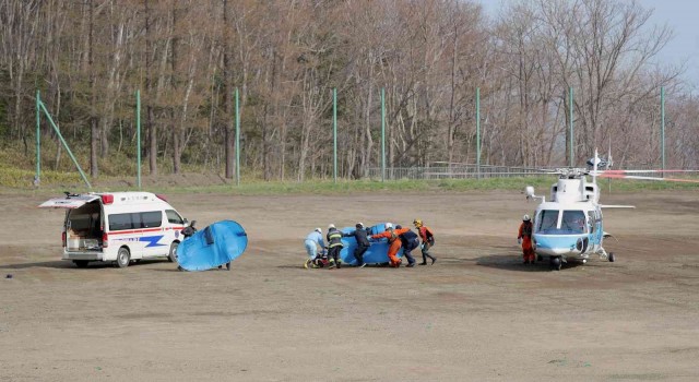 Japonyada kaybolan turist botundaki 10 kişinin cansız bedenine ulaşıldı