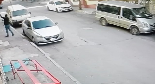 Kablo hırsızları kamerada
