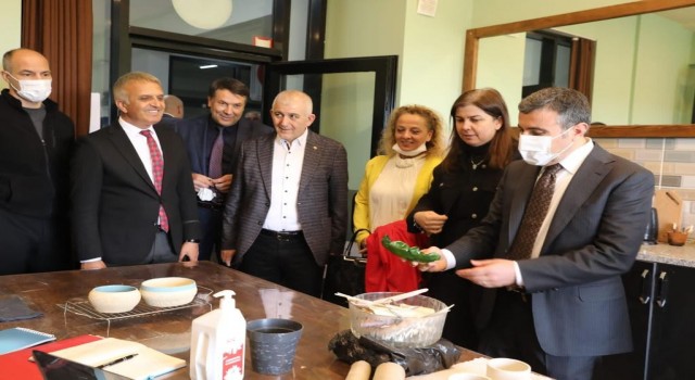 Kadın emeği merkezi üretimleri incelendi