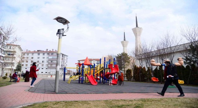 Kahramankazanda parklar bahara “merhaba” dedi