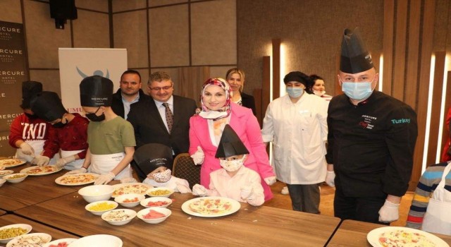 Kanser tedavisi gören çocuklar ve aileleri iftar programında bir araya geldi