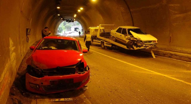 Karabükte aynı tünelde iki ayrı kaza: 2 yaralı