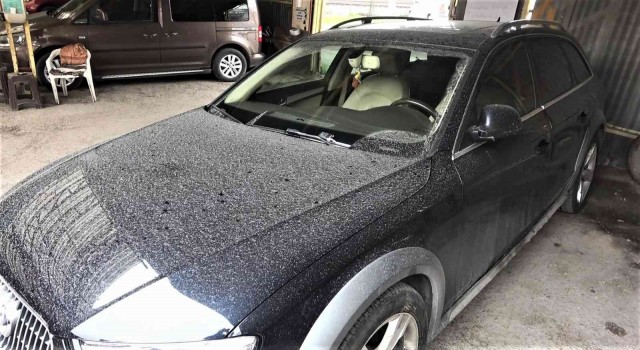 Karabükte toz taşımı, araçların üstünü çamur edince oto yıkamacılar hareketlendi