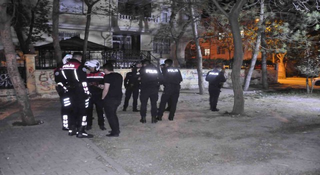 Karamanda gençlerin bıçaklı kavgasında 3 kişi yaralandı