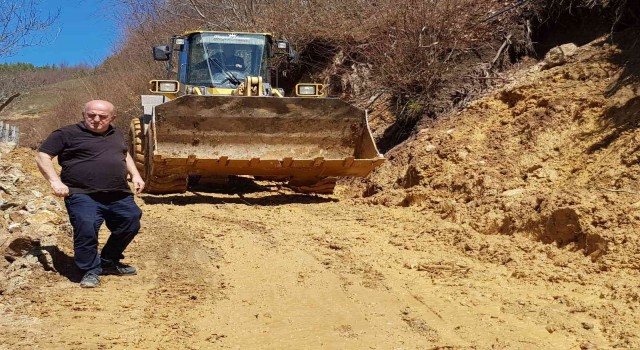 Kastamonuda heyelanda zarar gören yol ve köprülerde çalışmalar sürüyor