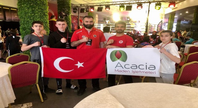 Kastamonulu kick-boks sporcuları Yalovadan başarıyla döndü