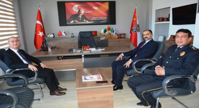 Kaymakam Yamandan Ayvalık Polisine ziyaret