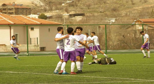 Kayseri 1.Amatör Küme: Kocasinan Yemlihaspor: 3  - Anayurt Finalspor: 1