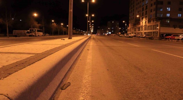 Kayseride yolun karşısına geçmeye çalışırken otomobilin çarptığı yaşlı adam hayatını kaybetti