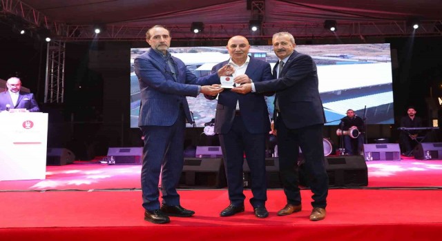 Keçiörende türkü dolu Elazığ gecesi