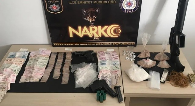 Keşanda çok sayıda adrese eş zamanlı uyuşturucu operasyonu