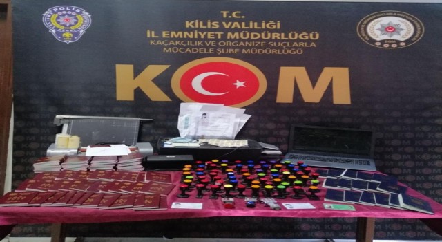 Kiliste resmi belgede sahtecilik yapan bir kişi tutuklandı