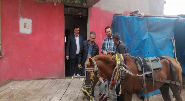 Kırıkhanda çöp konteynerlerini çalan baba oğul yakalandı