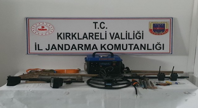 Kırklarelinde izinsiz kazı yapan 3 şüpheli yakalandı