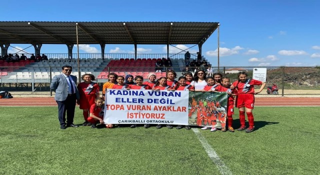 Kız futbol turnuvasında grup maçları sona erdi