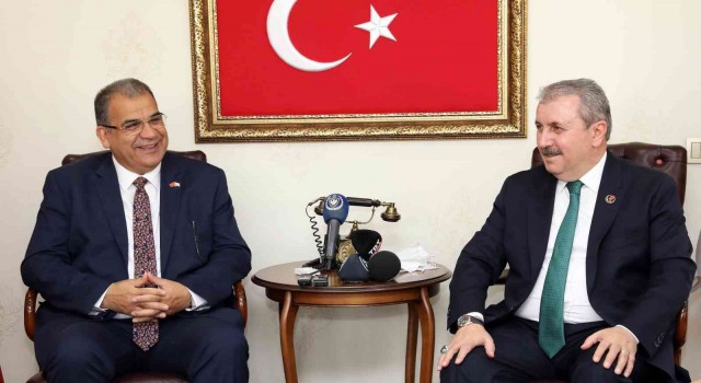 KKTC Başbakanı Sucuoğlundan, BBP Lideri Desticiye ziyaret