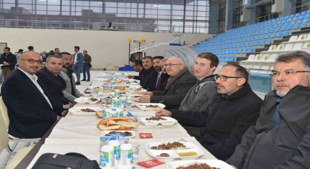 KMÜde yüzlerce öğrenci iftar sofrasında buluştu
