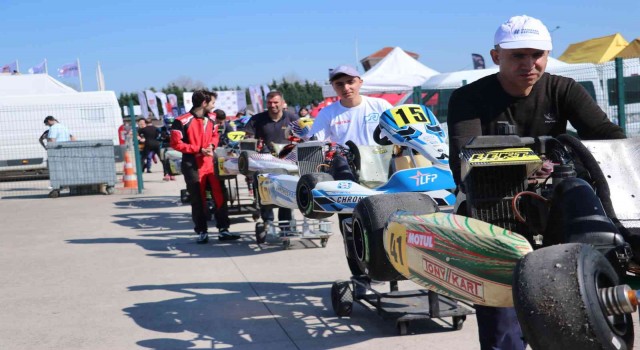 Kocaelide karting şampiyonasının ilk ayağı tamamlandı
