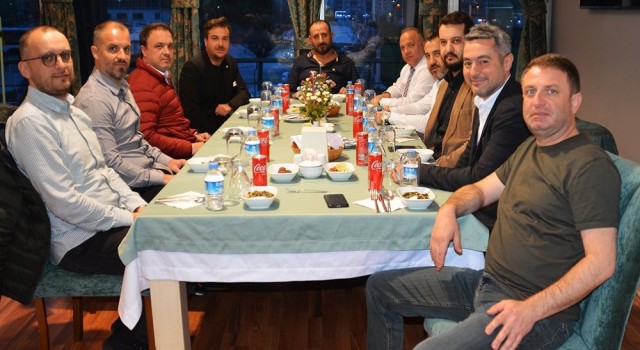 Kocaelispor maçı öncesi Bursasporda moral iftarı verildi