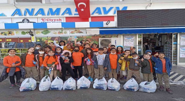 Konyada ilkokul öğrencilerinden anlamlı yardım kampanyası