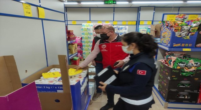 Köyceğizde zincir marketlerde denetimler devam ediyor