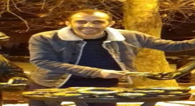 Küçükçekmecede oğulun babayı bıçaklayarak öldürdüğü dehşet anları kamerada