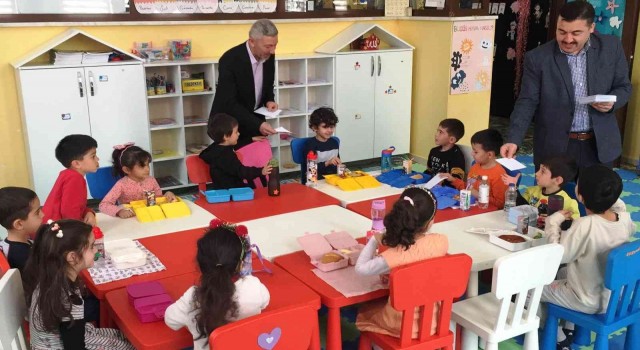 Kuluda tekne orucu tutan çocuklar ödüllendirildi