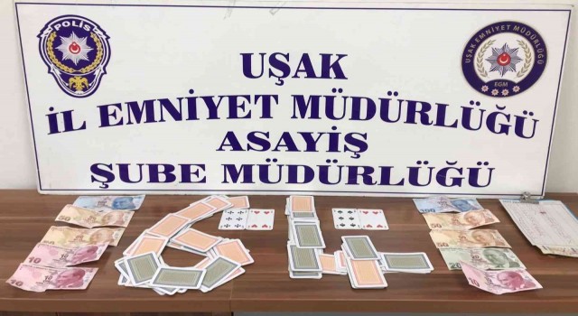 Kumar oynayan 3 kişiye 5 bin TL para cezası kesildi