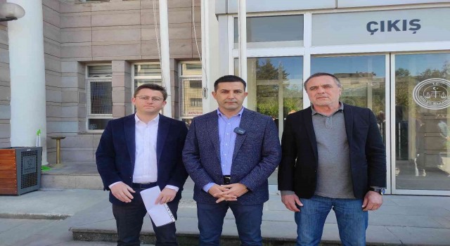 Kuşadası Belediye Başkanı Ömer Günel, darp edilen yazar Ergün Poyrazdan şikayetçi oldu