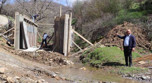 Kuşçular Mahallesinde menfez çalışmaları başladı