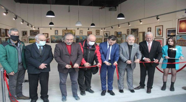 Kütahyada 46 sanatçının 86 eseri sanatseverlerin beğenisine sunuldu