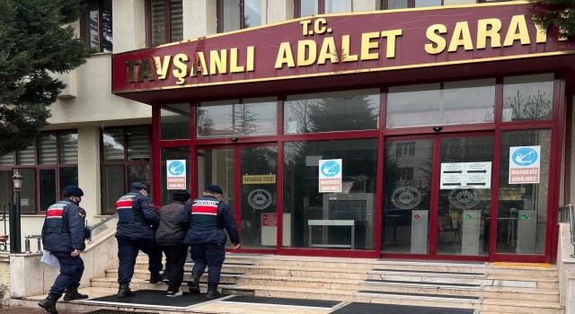 Kütahyada cezaevi firarisi yakalandı