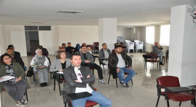 Kütahyada İlçe Tarım ve Orman Müdürlüğü personeline hizmet içi eğitim