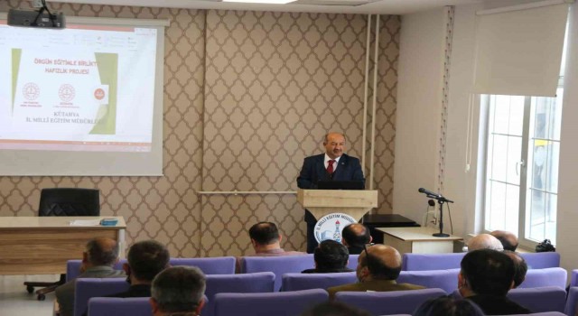 Kütahyada “Örgün Eğitimle Birlikte Hafızlık” projesi